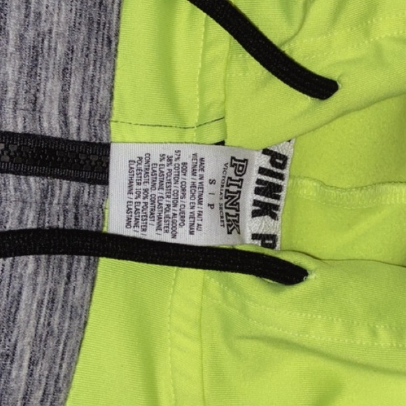 Pink sweater - Picture 2 of 4